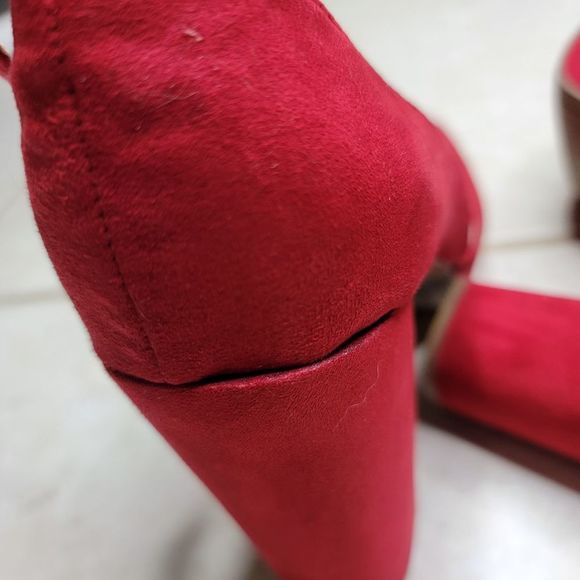 American Rag Red Heels - Picture 7 of 13